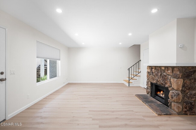 Foto del edificio - 577 Spring Rd