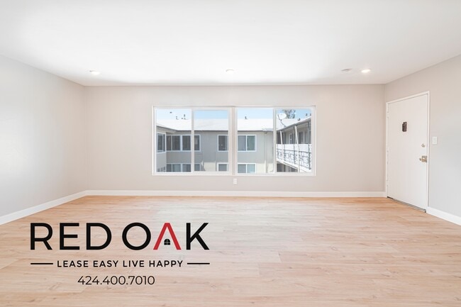 Foto del edificio - 4646 Coliseum St
