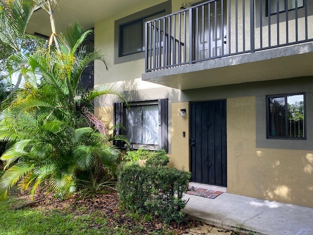 Foto del edificio - 588 Trace Cir