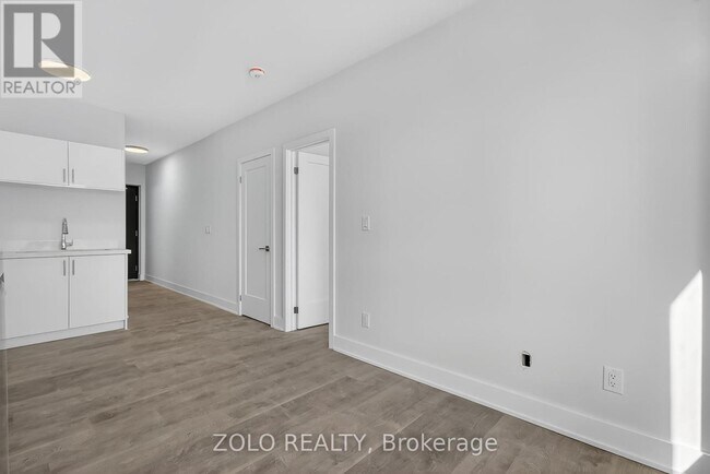 Photo du bâtiment - 206 Wellington St