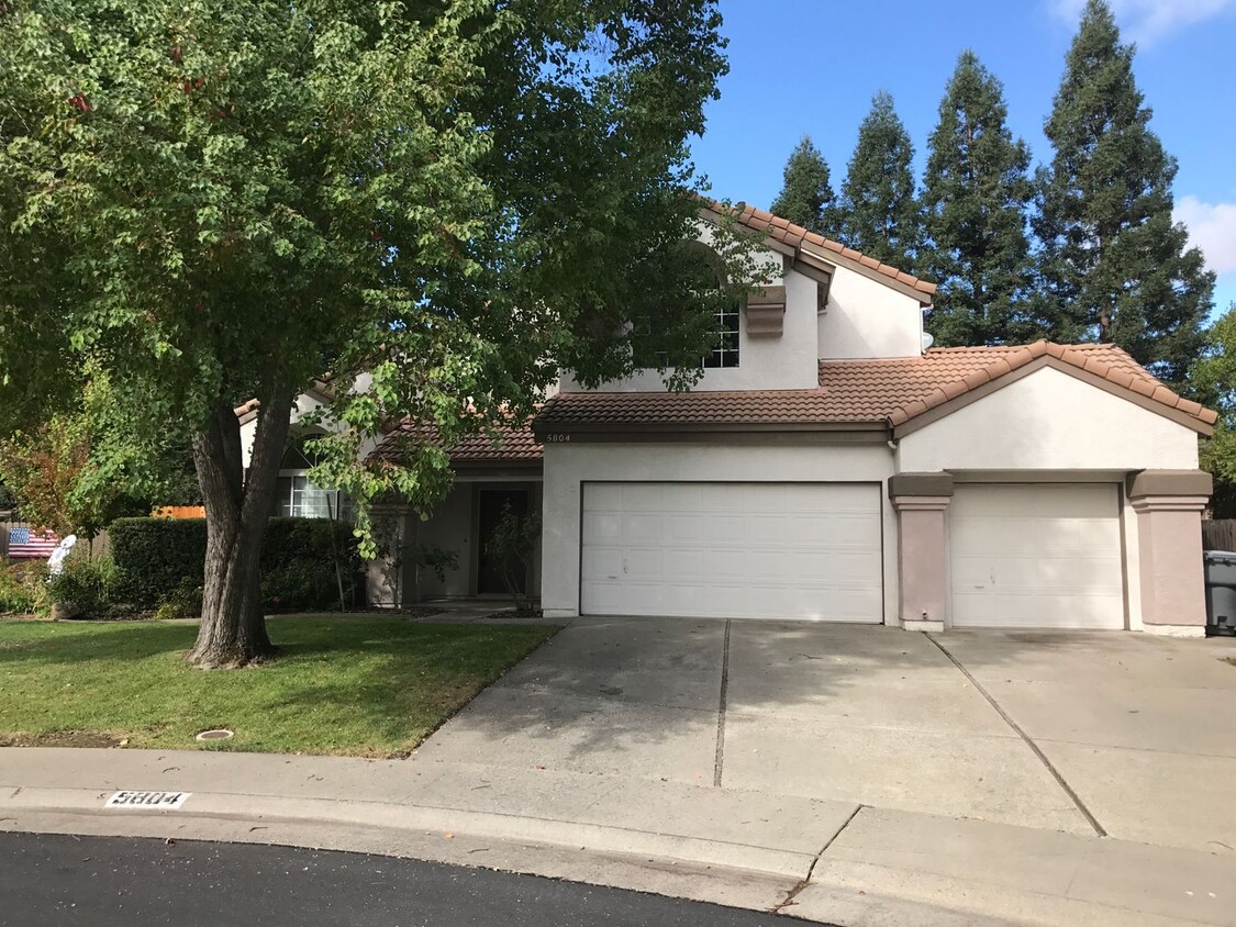 Foto principal - BEAUTIFUL TWO-STORY HOME IN ROCKLIN!!