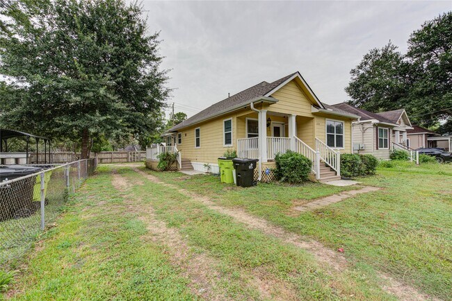 Building Photo - 1206 Grunwald Heights Blvd