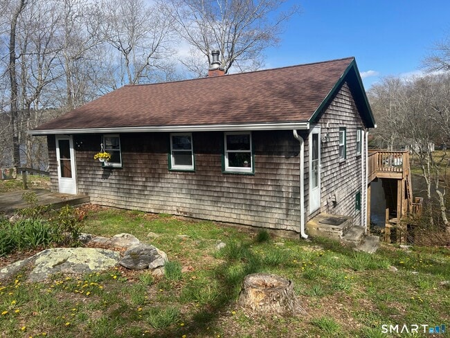 Building Photo - 389 Wyassup Rd