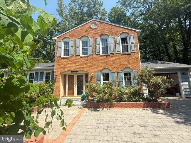 Foto del edificio - 7801 Cliffside Ct