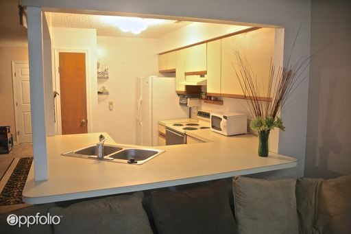 Building Photo - 2313 Merl Cir