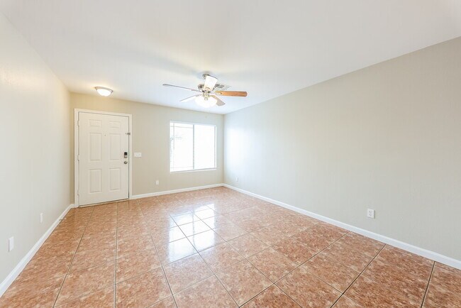Building Photo - 6438 W Elwood St