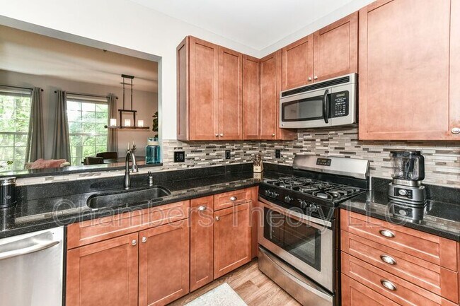 Building Photo - 11401 Gate Hill Place