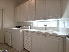 Building Photo - 4402 Novato Ct