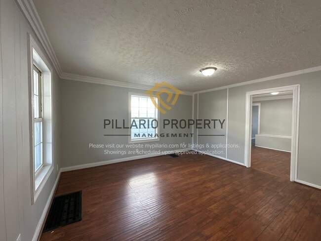 Foto del edificio - Newly Renovated, 3 Bedroom, 1 Bathroom Hom...