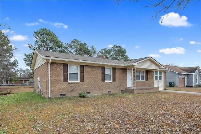 Foto del edificio - 929 Hollydale Ln