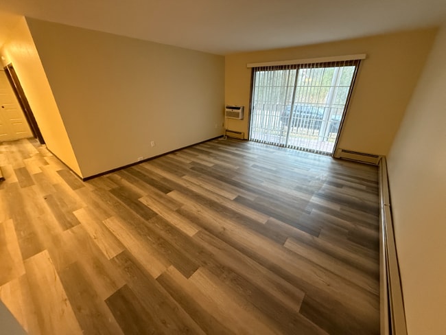 Foto del edificio - 202 Williamsburg Dr