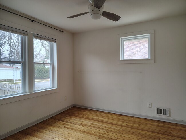 Foto del edificio - 6621 W Adler St