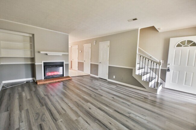 Foto del edificio - Convenient Antioch Townhome