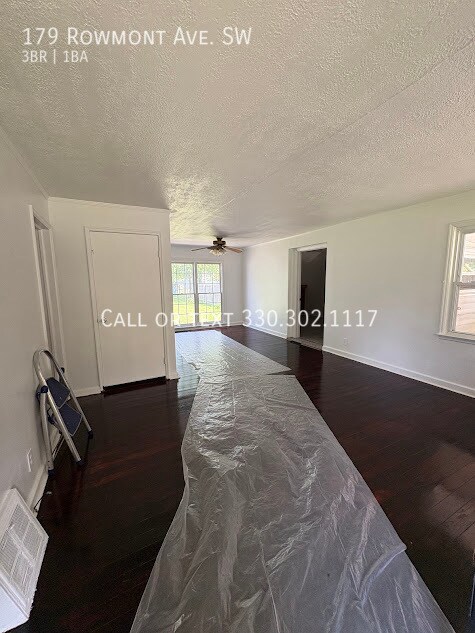 Foto del edificio - 179 Rowmont Ave SW