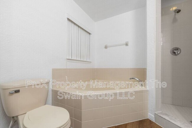 Building Photo - 25 Inconnu Dr