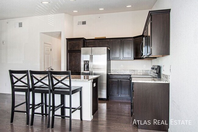 Foto del edificio - 15165 E 16th Pl