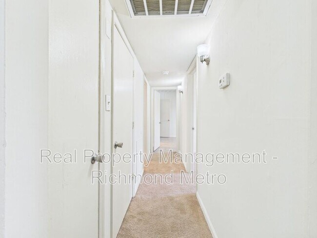 Foto del edificio - 2004 Warren Ave