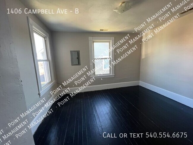 Building Photo - Spacious 1 Bedroom 1 Bath Apartment with B...