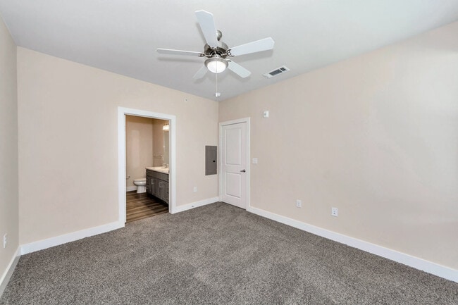 Building Photo - Patriot Park