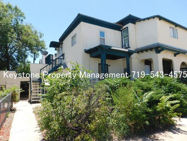 Foto del edificio - 1st MONTH FREE!!!  Downtown Studio Unit with Dedicated Entrance! $750/$750