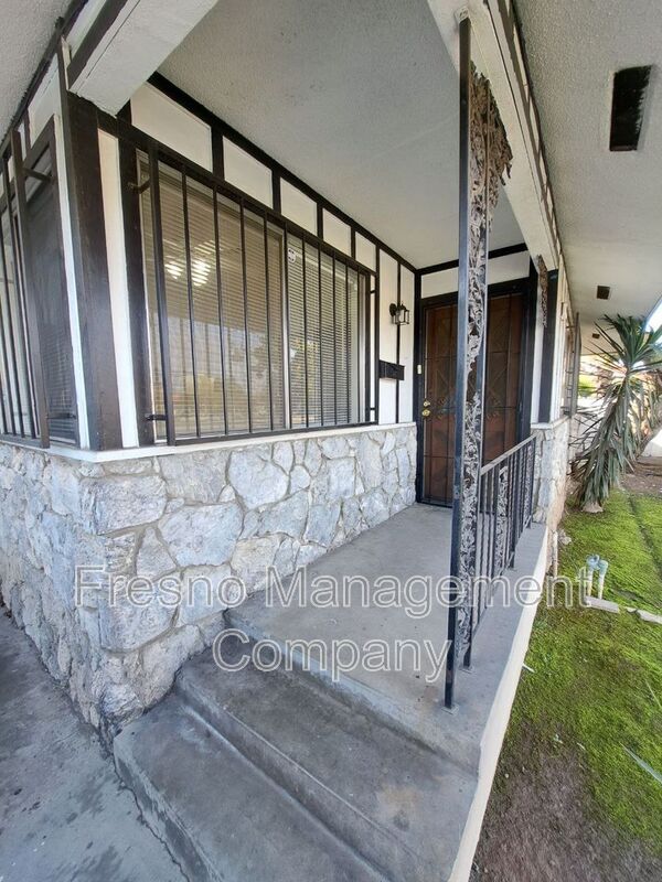 Building Photo - 1295 E Barstow Ave