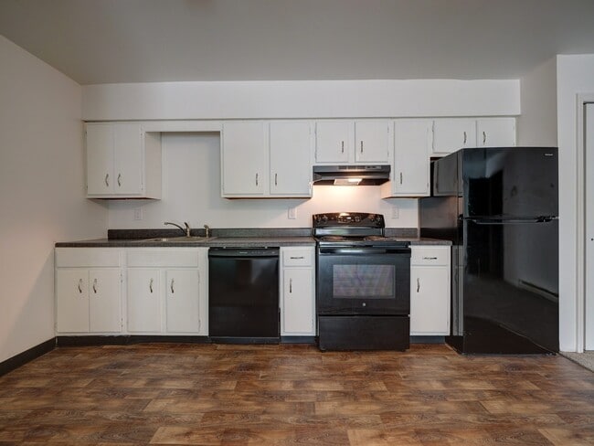 Building Photo - Brookview Court Apartments