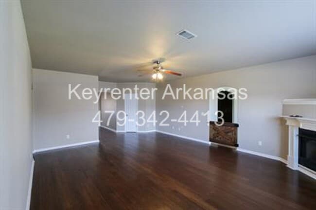 Building Photo - Perfect 3 bed/2 bath home in Centerton!