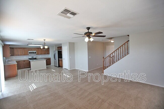 Foto del edificio - 16933 W Marconi Ave