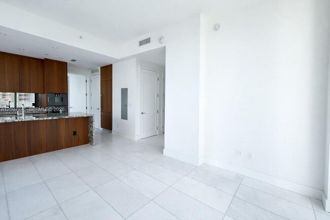 Foto del edificio - 175 SE 25th Rd