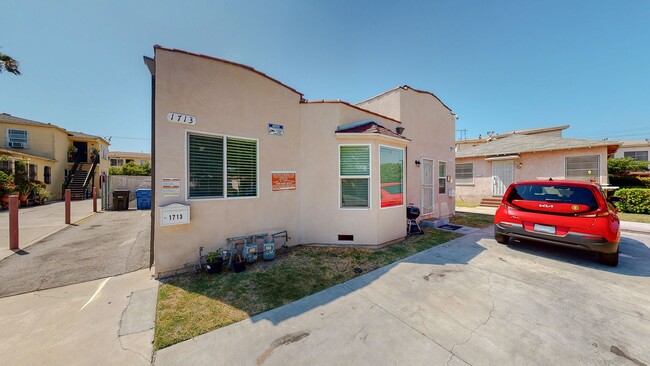 Foto del edificio - 1711-1713 Redondo Blvd