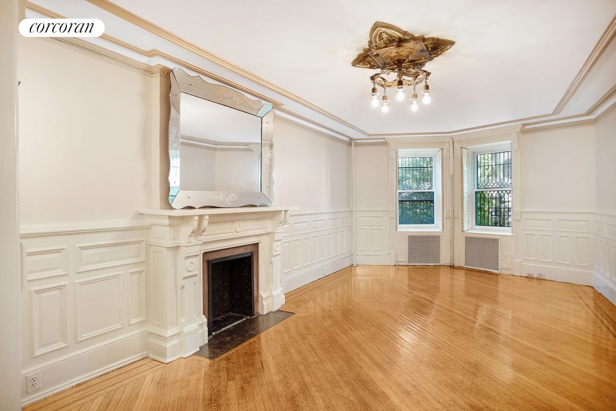 Primary Photo - 234 St Johns Pl