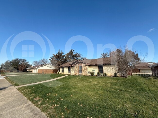 Foto del edificio - 69 Lakewood Dr