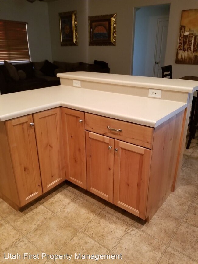 Foto del edificio - 3 br, 2 bath House - 1429 N 2200 W