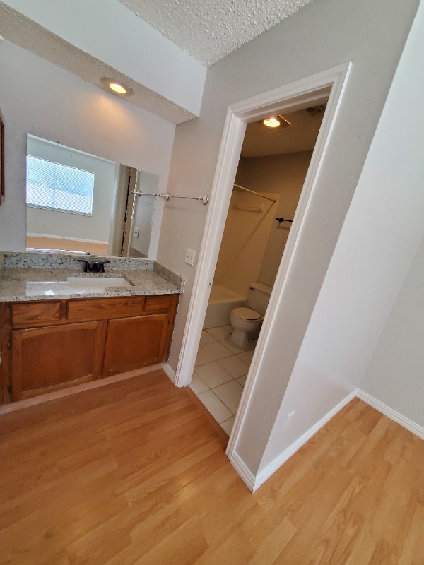 Building Photo - 310 Bluegrass Ln