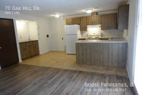 Foto del edificio - 70 Oak Hill Dr