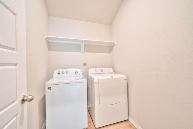 Foto del edificio - 2637 Shady Cedar Ct