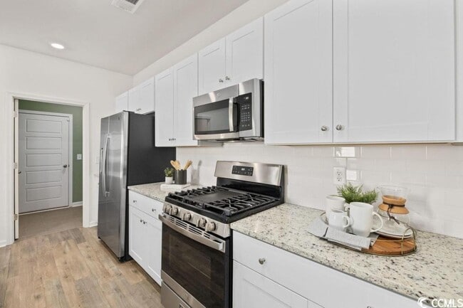 Building Photo - 156 Carolina Lakes Blvd