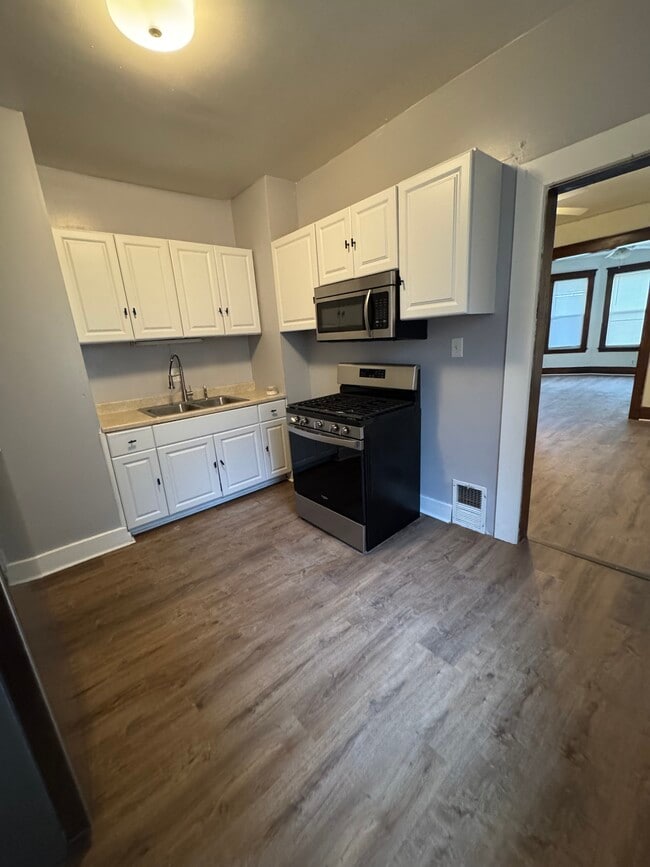 Foto del edificio - 295 Marston St