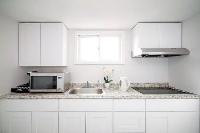 Foto del edificio - 243 Princeton St