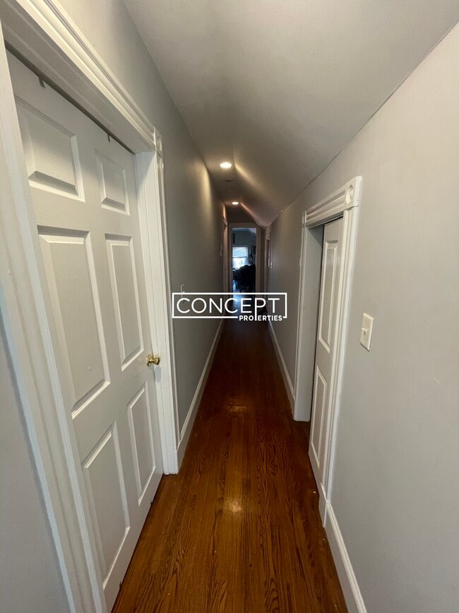 Foto del edificio - 19-A Parker Hill Ave. Unit 3