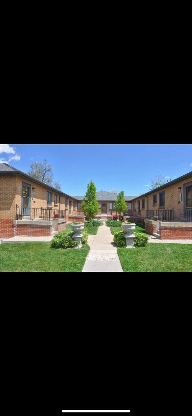 Building Photo - 1660 Winona Ct