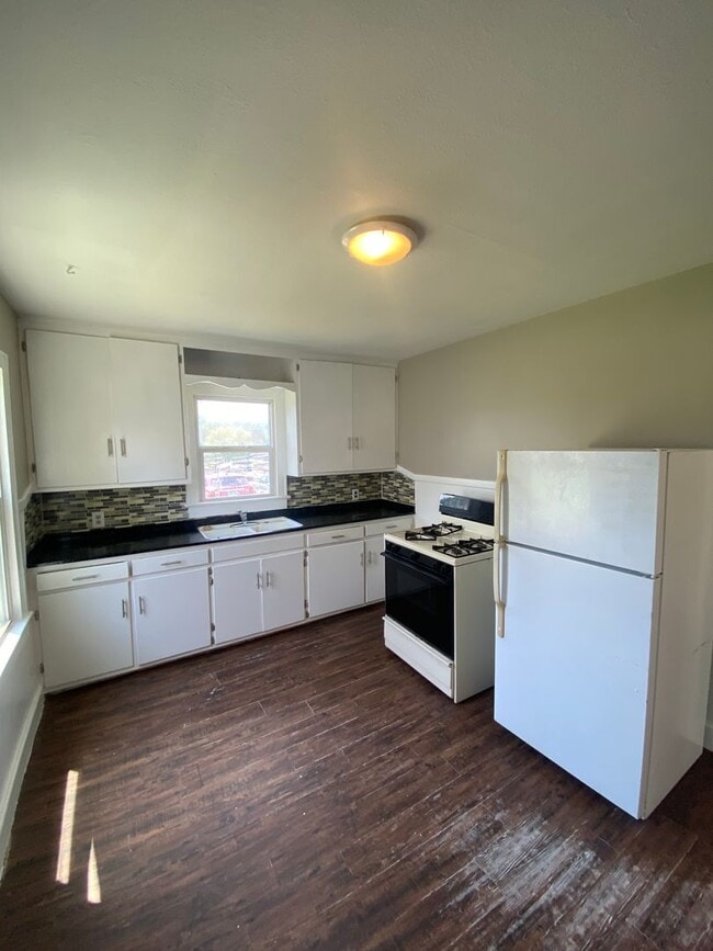 Building Photo - 1119 N 32nd St