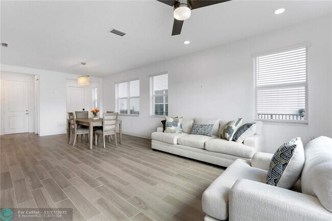 Foto del edificio - 1060 Verde Ct