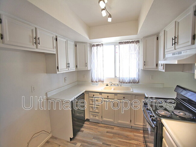 Foto del edificio - 18823 N 22nd Dr