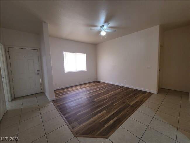 Building Photo - 1827 E Calvada Blvd