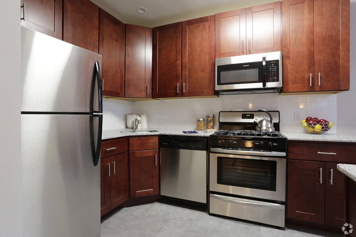 the metropolitan narberth hall Apartments 300 N Essex Ave Narberth