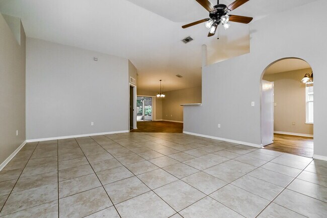 Foto del edificio - 1734 Eagle Pines Circle