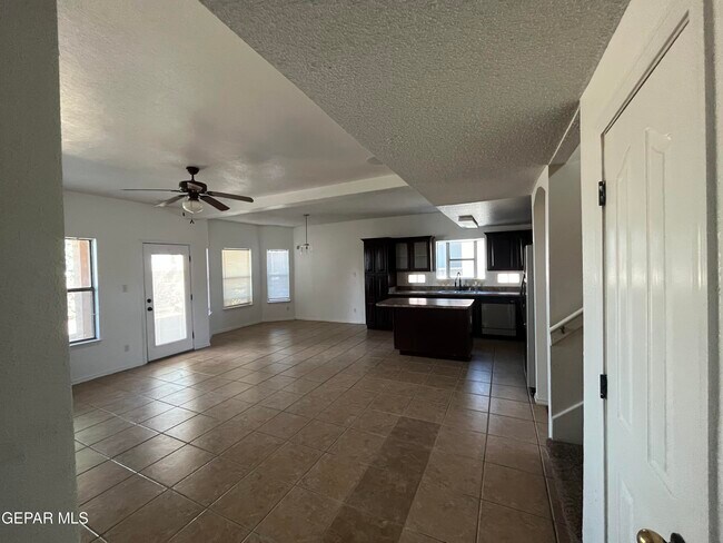 Building Photo - 1433 Paseo Del Sur Ct