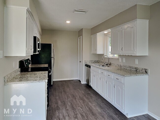 Building Photo - 1638 Clydesdale Dr