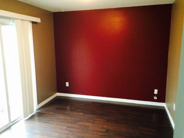 Building Photo - 4060 Crabtree Ct
